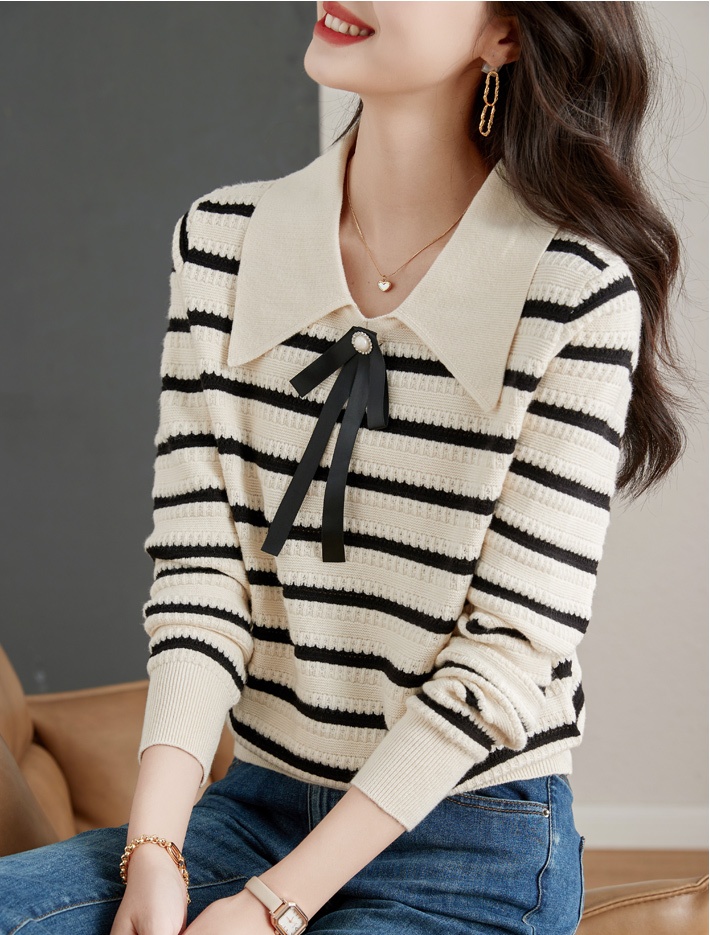 Loose stripe inside the ride tops chanelstyle thick sweater