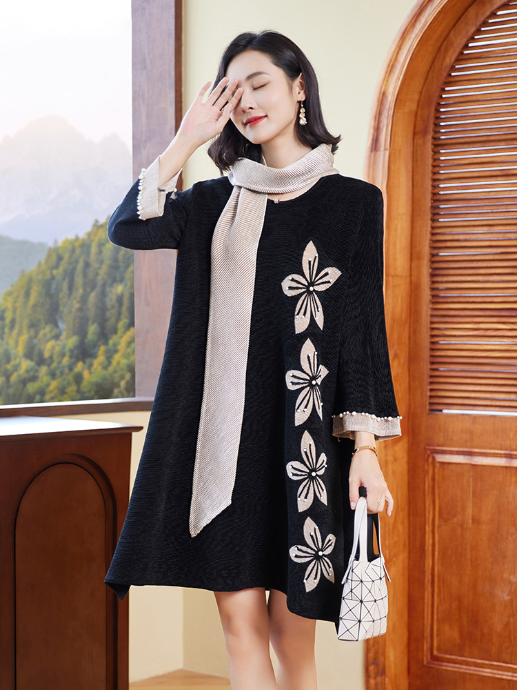 Autumn and winter fold noble long sleeve Western style dress