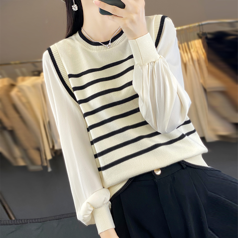 Chiffon stitching Pseudo-two autumn and winter sweater