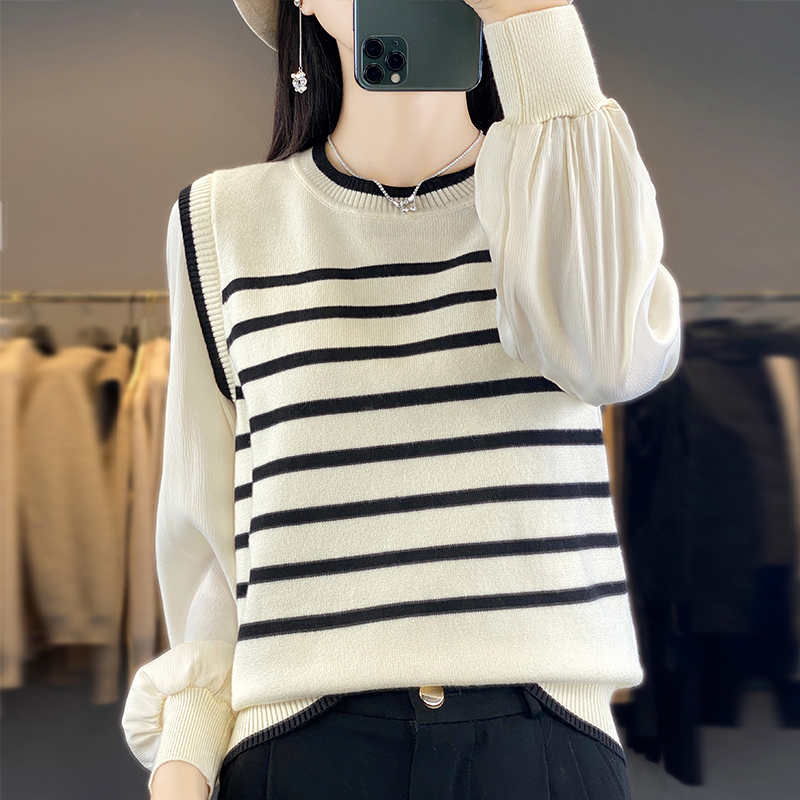 Chiffon stitching Pseudo-two autumn and winter sweater