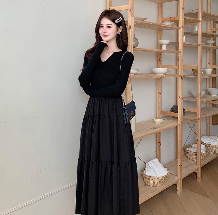 V-neck cake slim black pullover dress a set