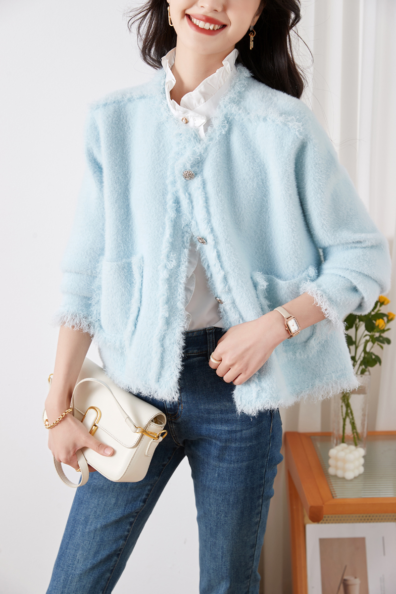 Autumn and winter woolen coat knitted doll shirt