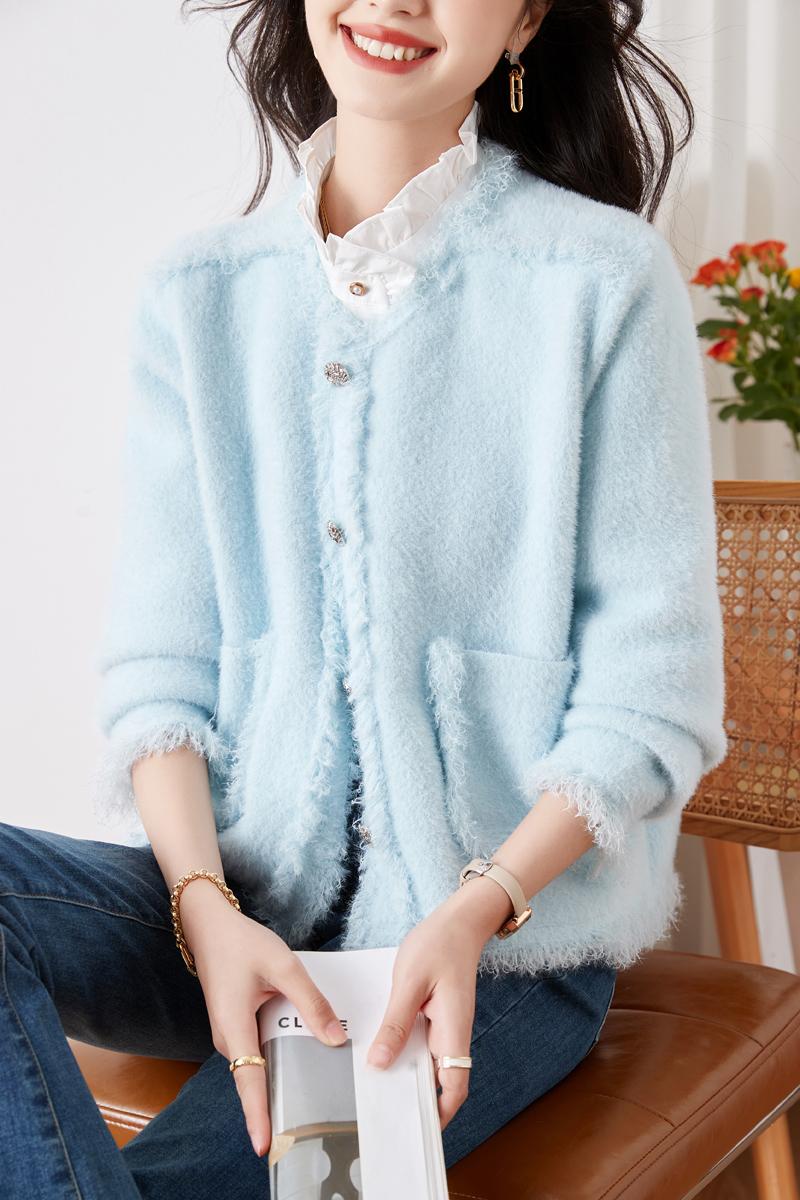Autumn and winter woolen coat knitted doll shirt