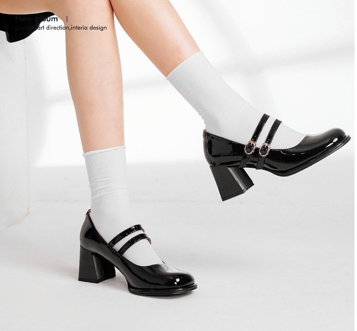 Thick lady France style high-heeled shoes retro high-heeled shoes