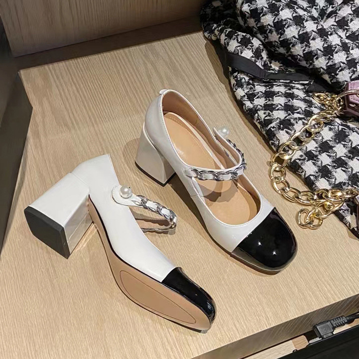 Splice high-heeled chanelstyle thick pearl shoes
