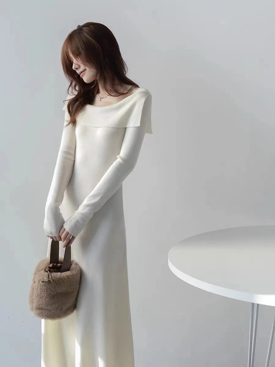 Long sleeve fashion flat shoulder wool dress