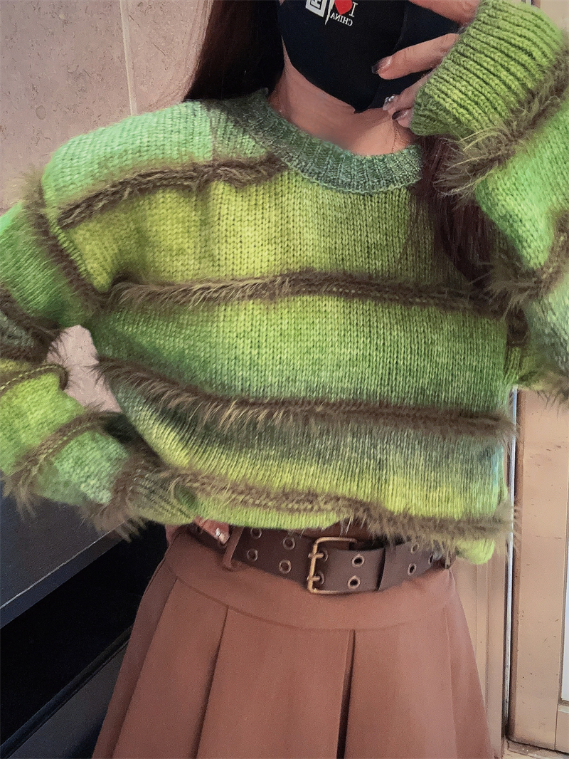 Mohair stripe slim gradient V-neck sweater