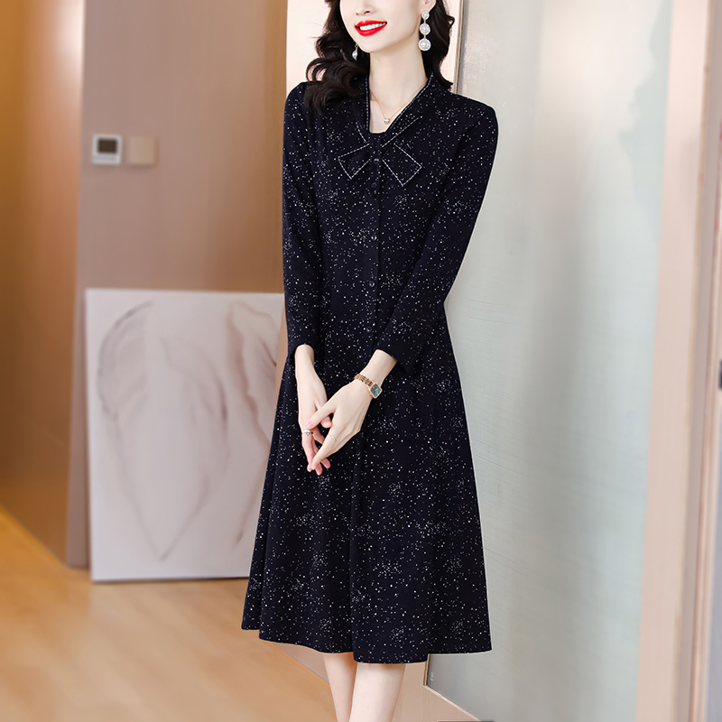 Noble middle-aged long sleeve autumn bow elegant dress