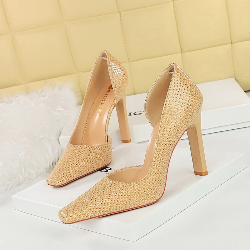 Banquet high-heeled shoes patent leather shoes