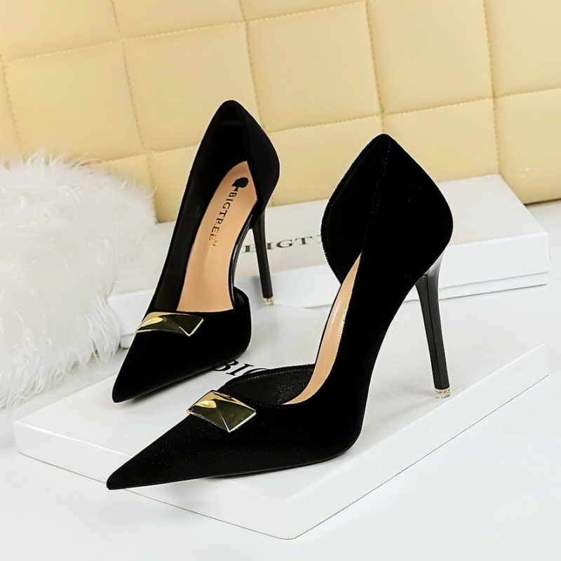 European style low high-heeled fine-root broadcloth shoes for women