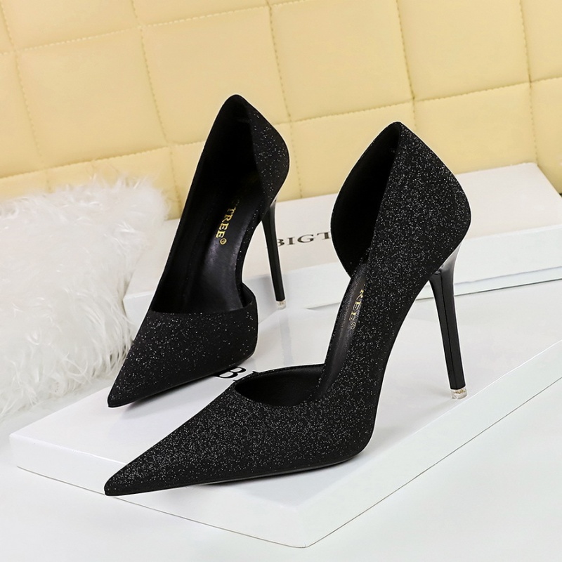 Hollow retro shoes sequins low high-heeled shoes for women