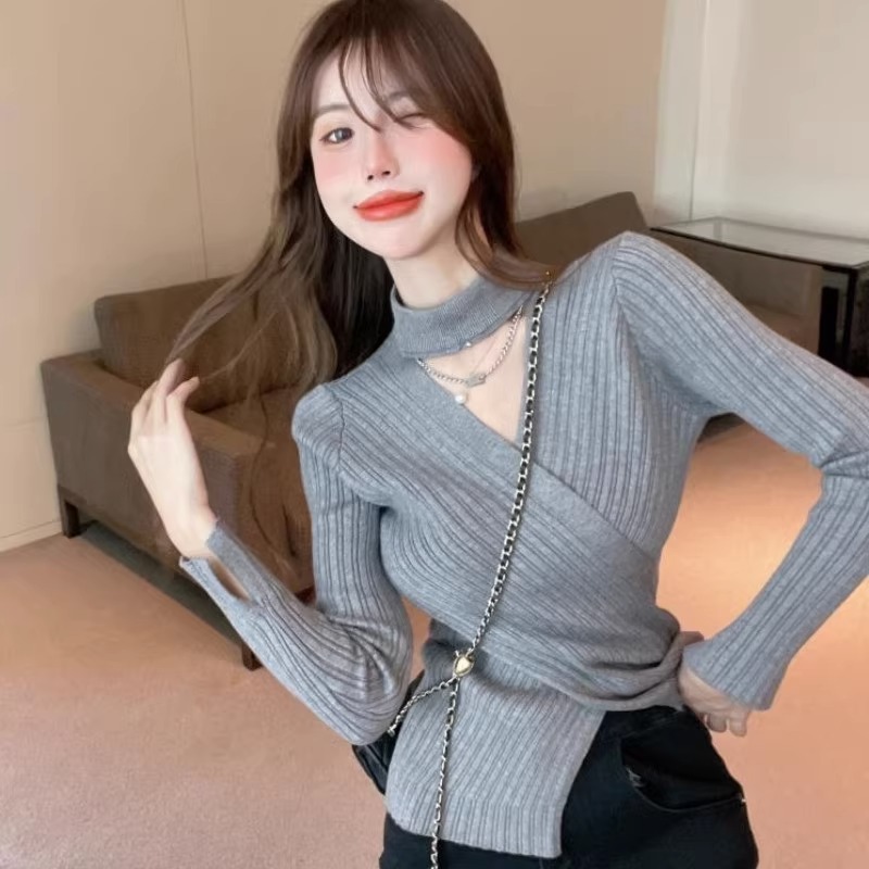 Autumn and winter V-neck bottoming shirt pure sweater