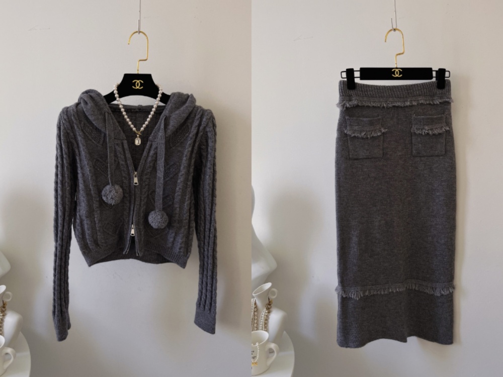 Fashion knitted sweater hooded Korean style skirt 2pcs set