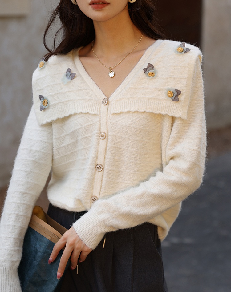 Korean style lapel lazy sweater for women