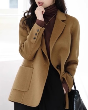 Short autumn and winter woolen coat camel overcoat for women