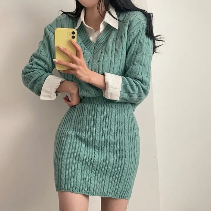 V-neck tops Korean style sweater a set