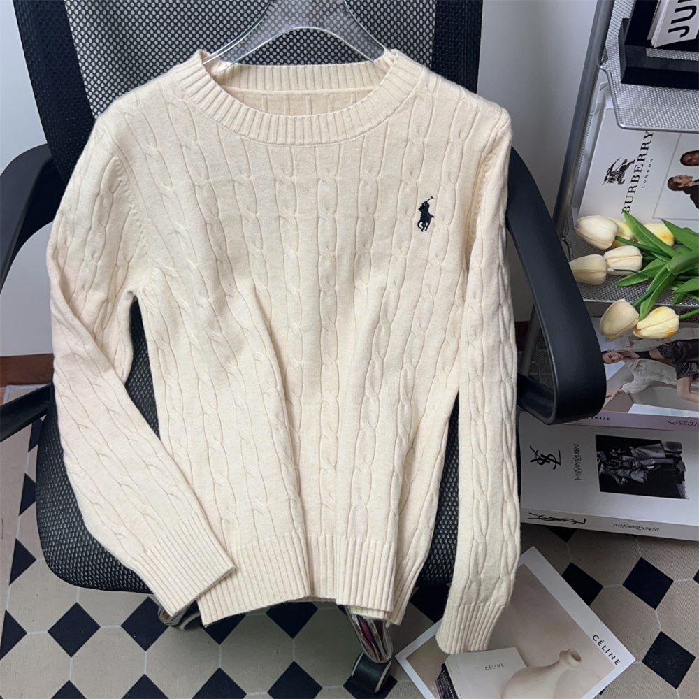 Autumn and winter pony bottoming knitted tops