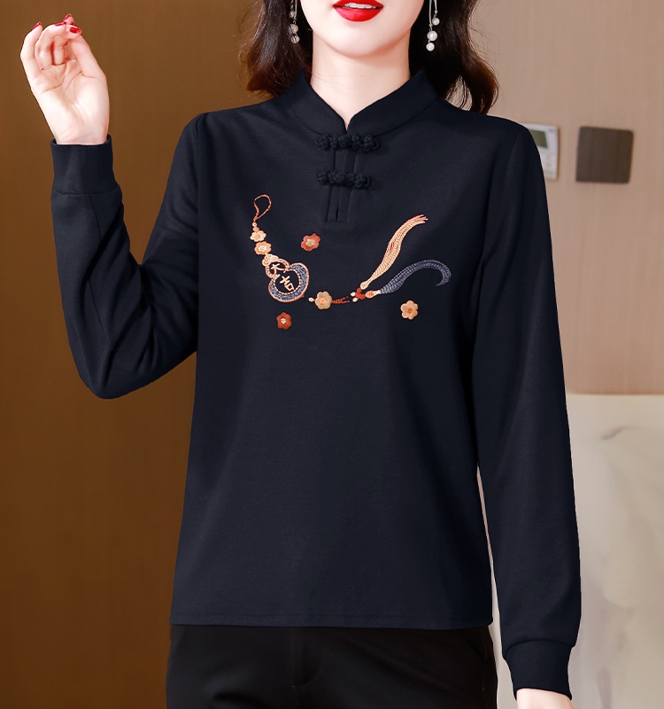 Winter bottoming shirt embroidery T-shirt for women