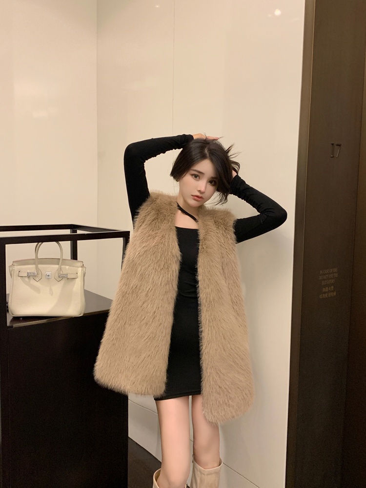 Long fox fur waistcoat imitation of raccoon fur vest for women