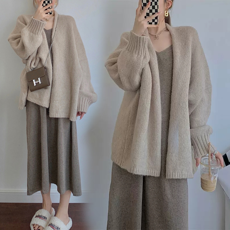 Simple tender sweater thick wears outside cardigan