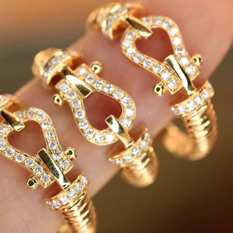 Light luxury creative rhinestone screw thread ring