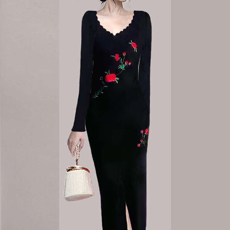 Sling black retro rose bottoming autumn dress for women