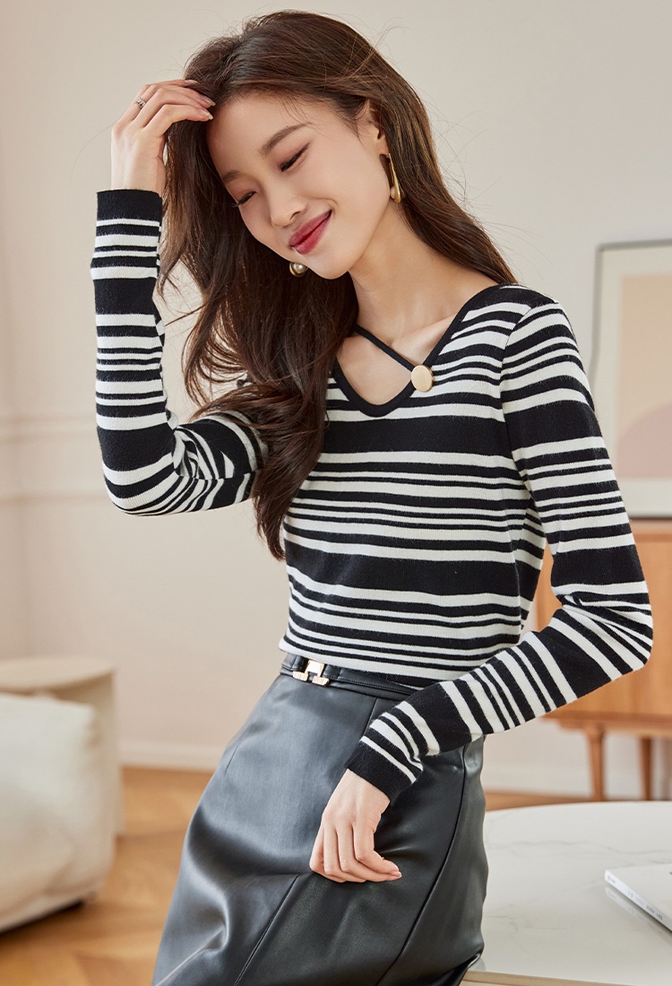 Round neck winter sweater stripe wool T-shirt for women