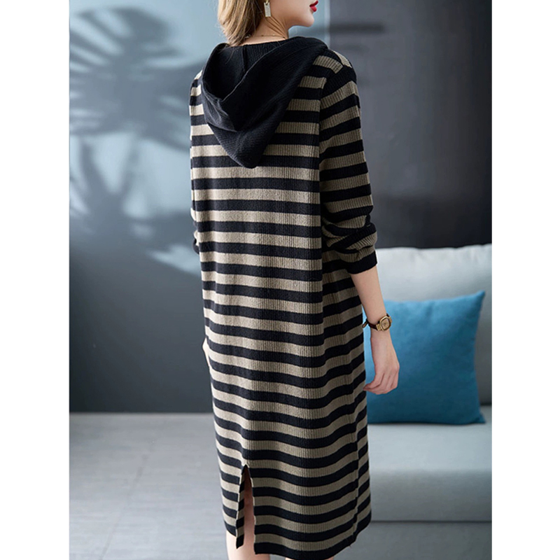Simple classic dress bottoming hooded sweater for women