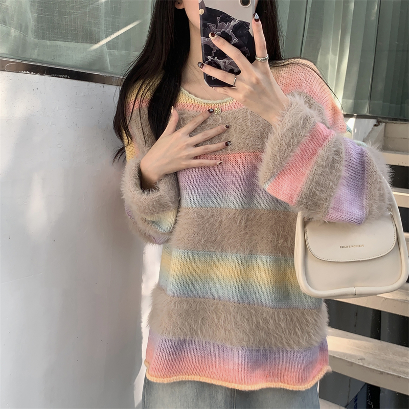 Plush round neck autumn and winter sweater for women