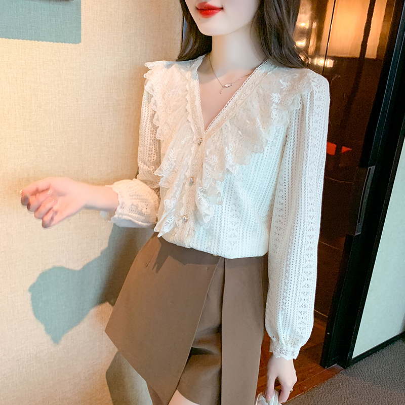 Lace shirts Korean style bottoming shirt for women