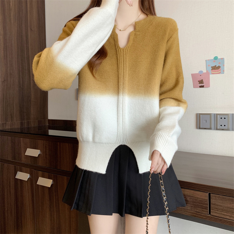 Fat V-neck tops lazy Western style sweater for women