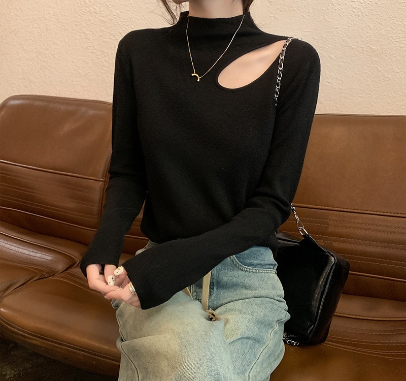 Bottoming autumn and winter hollow clavicle sweater for women