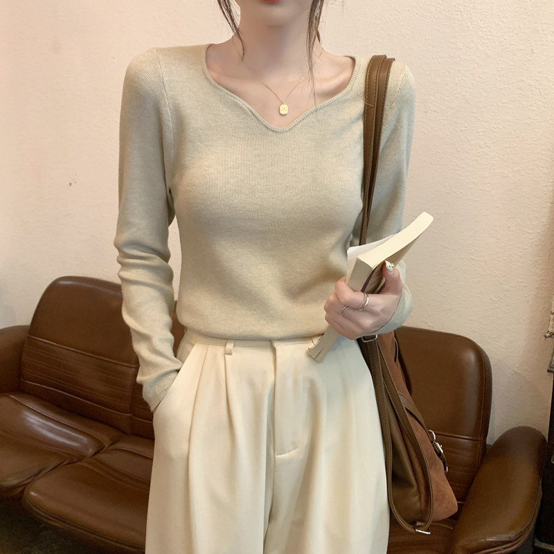 V-neck knitted tops autumn and winter sweater for women