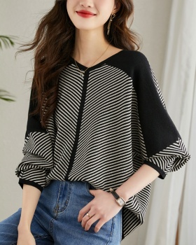 Fashion tops Western style bottoming shirt for women