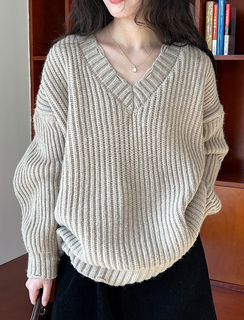 Loose lazy holes worn Japanese style sweater for women