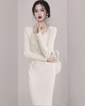 Slim fashion France style bow knitted temperament V-neck dress