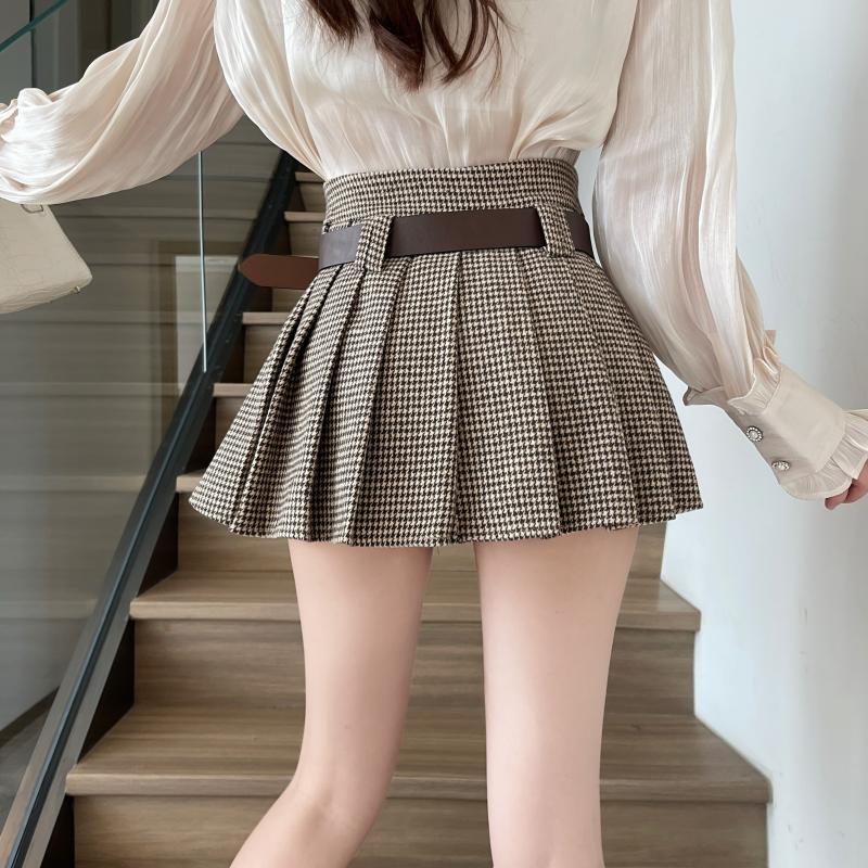 Retro skirt college style short skirt for women