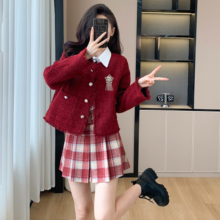 Plaid chanelstyle coat niche pleated skirt a set