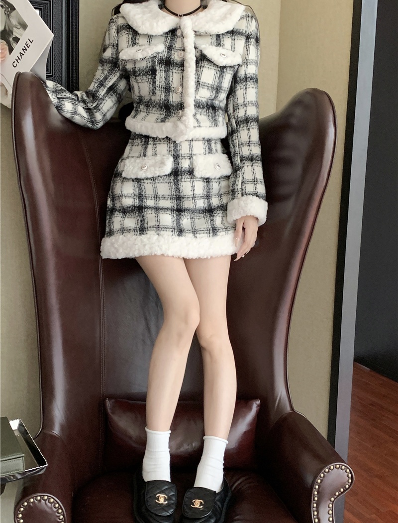 Doll collar winter coat rabbit fur plaid short skirt a set