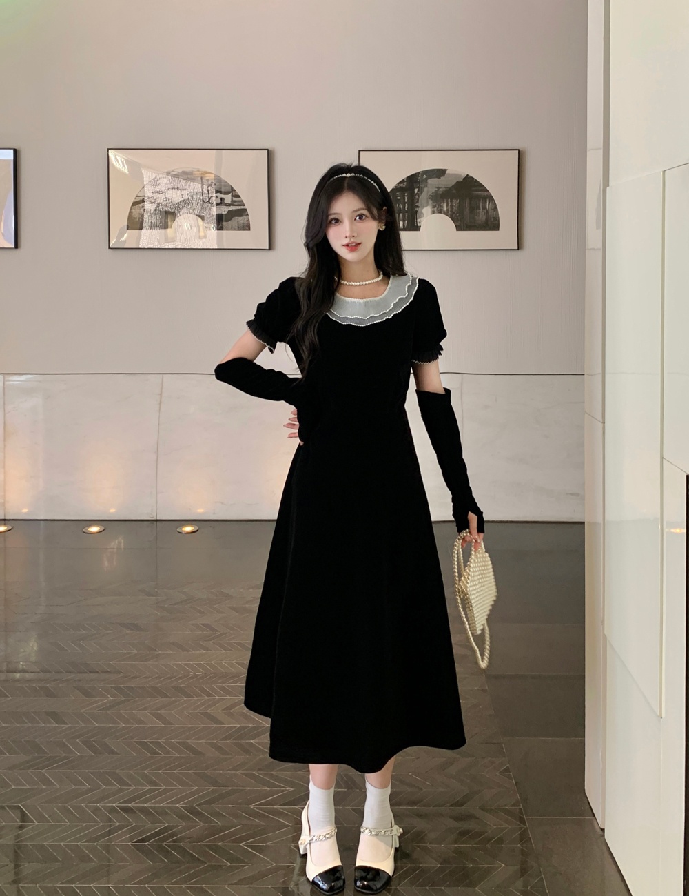 Black large yard velvet autumn dress for women