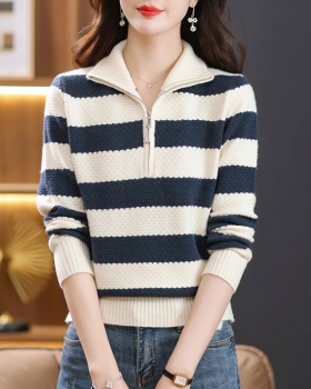 Long sleeve knitted sweater autumn and winter tops for women