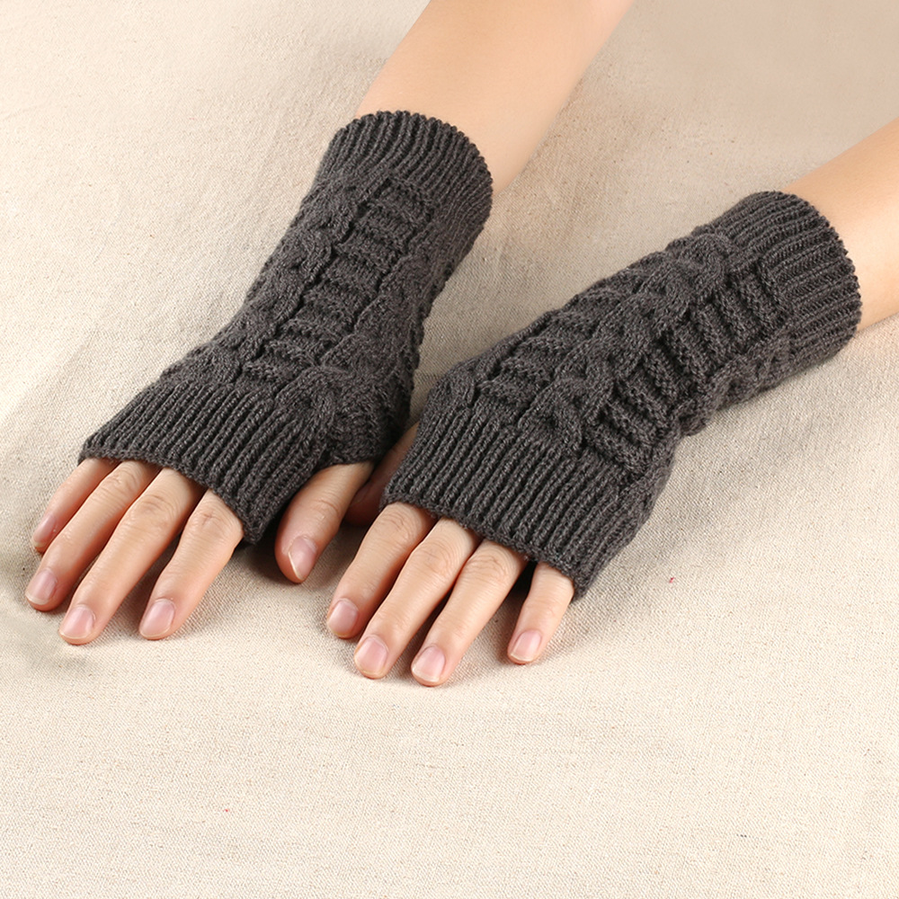 Winter short Gloves woolen yarn Asian style mitts for women