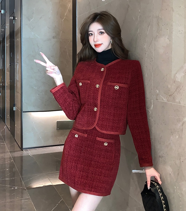 Small fellow ladies autumn and winter red skirt 2pcs set