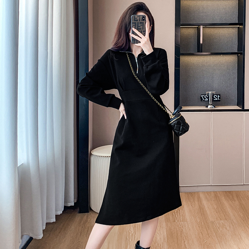 Hepburn style pinched waist hoodie slim dress for women