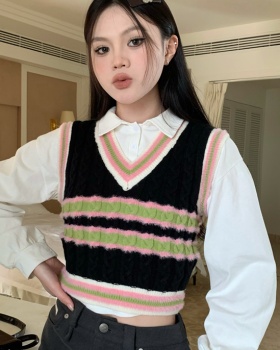 Plush V-neck waistcoat knitted stripe vest