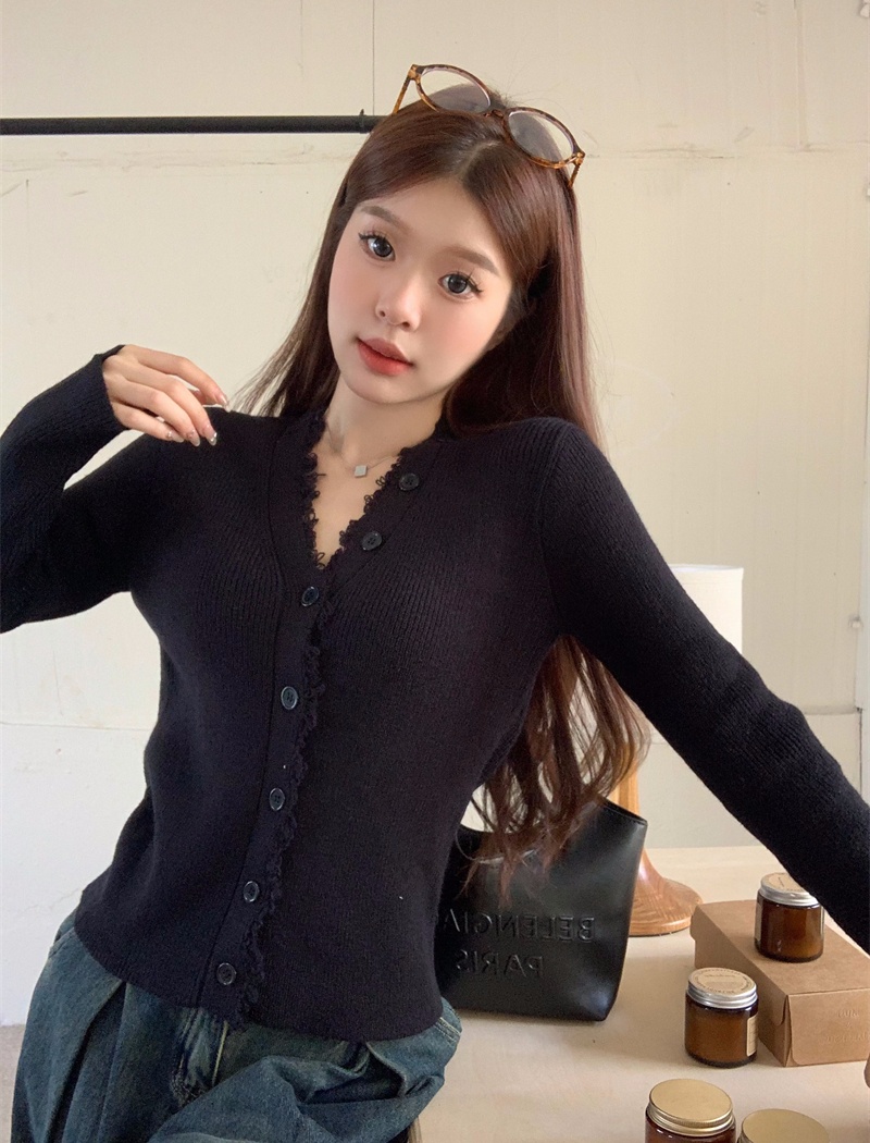 Autumn and winter knitted V-neck tops unique slim sweater