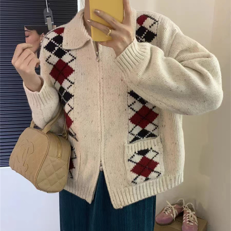 Loose fashion cardigan retro mixed colors sweater for women