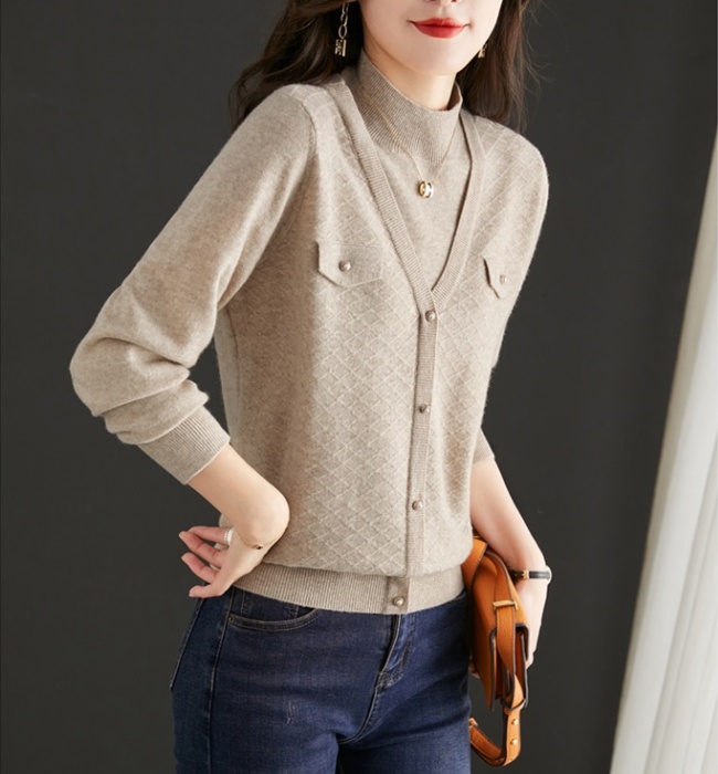 Knitted tops spring and autumn bottoming shirt for women