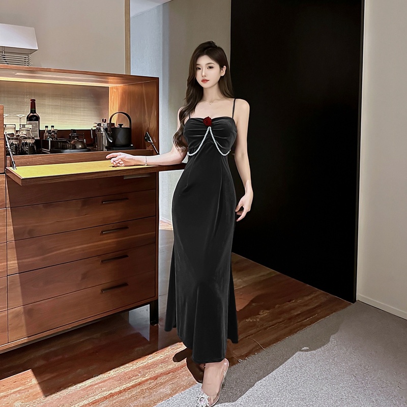 V-neck slim strap dress velvet dress for women