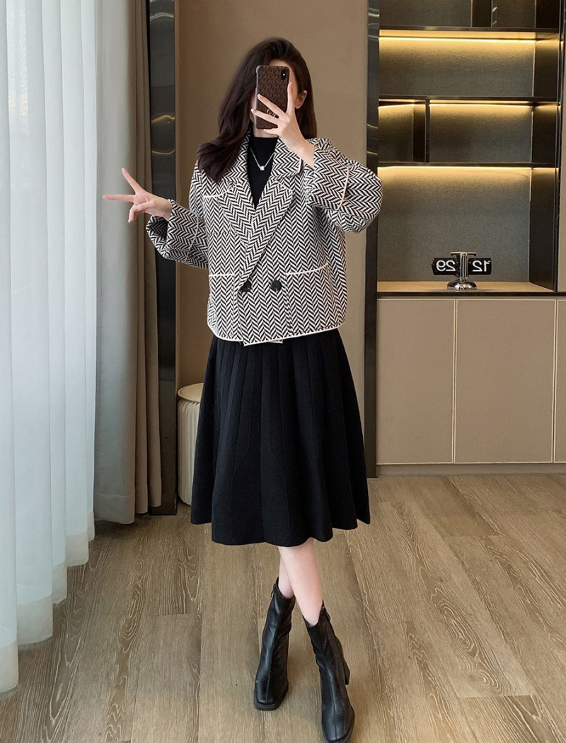 Loose knitted cardigan short business suit for women